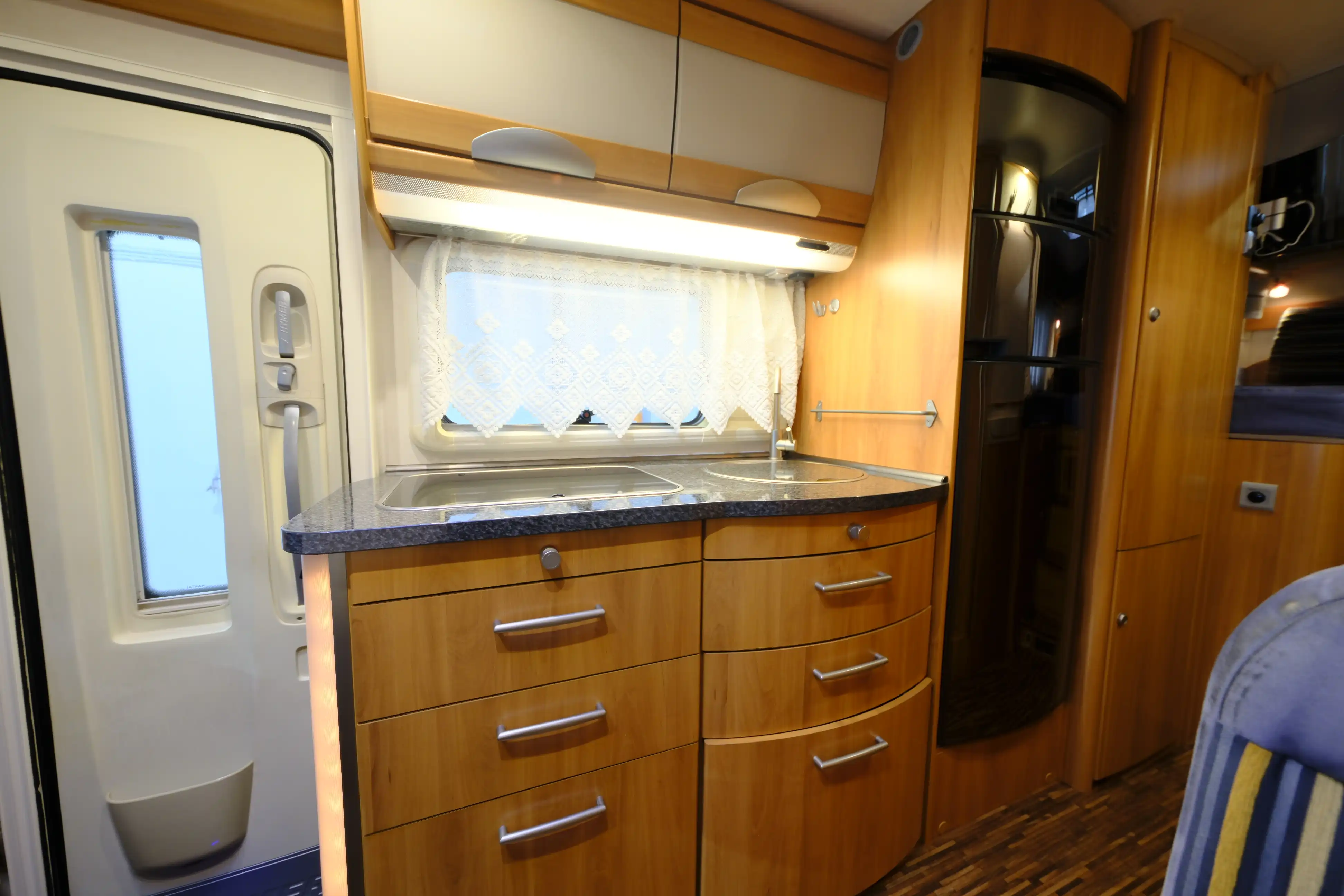 HYMER-ERIBA B 675 SL - Ansicht 12